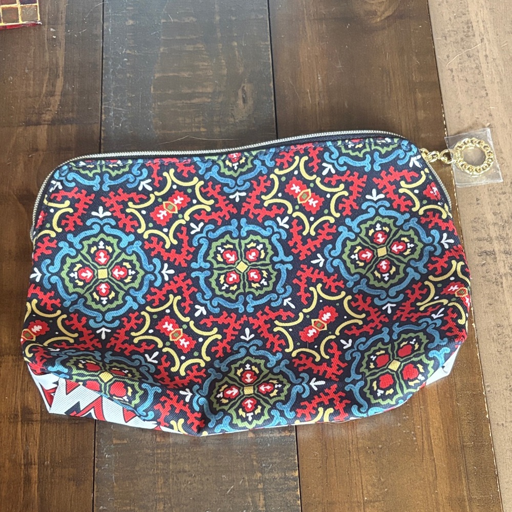 Estee Lauder Makeup Zip Pouch NWOT